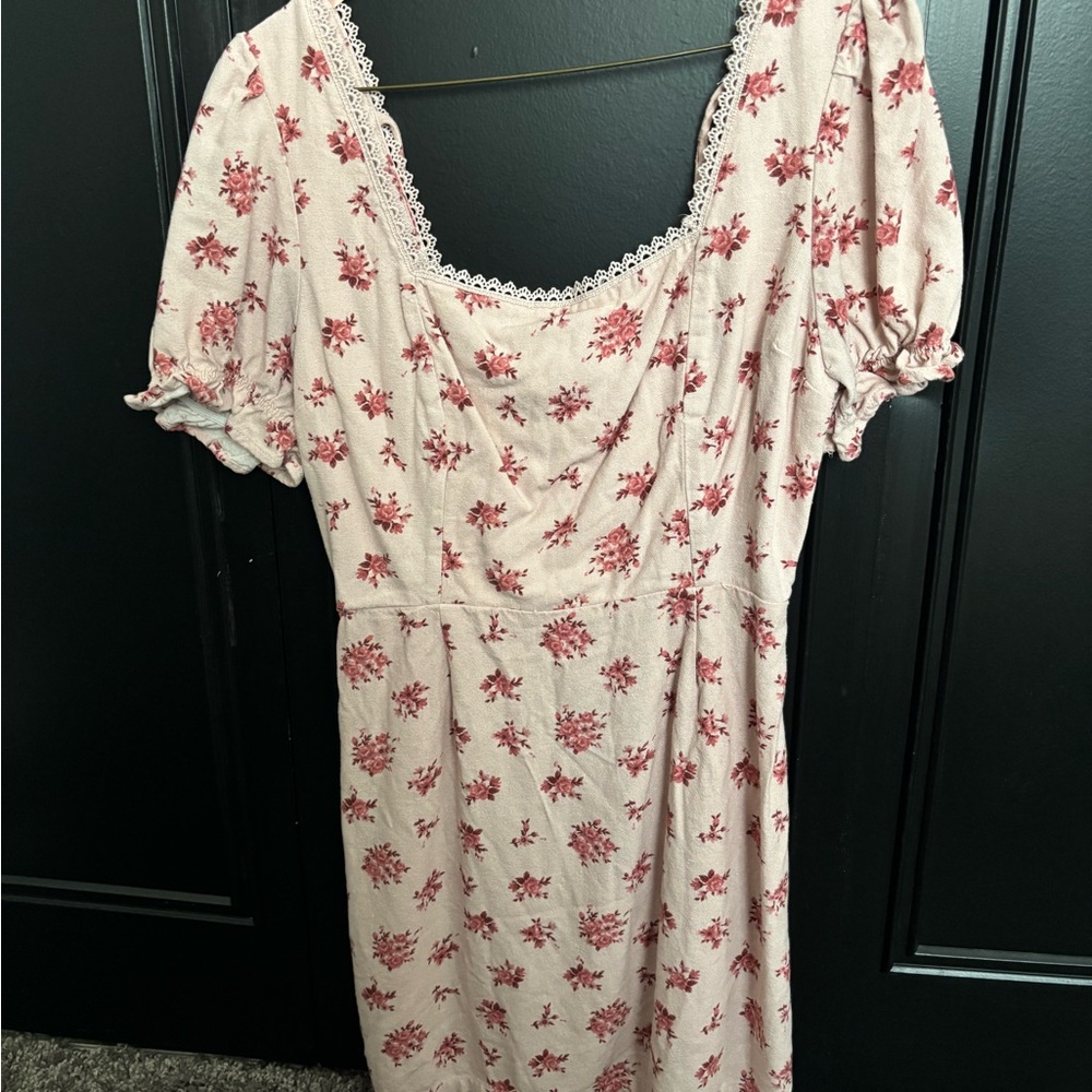 Floral Pink Dress with Lace Trim